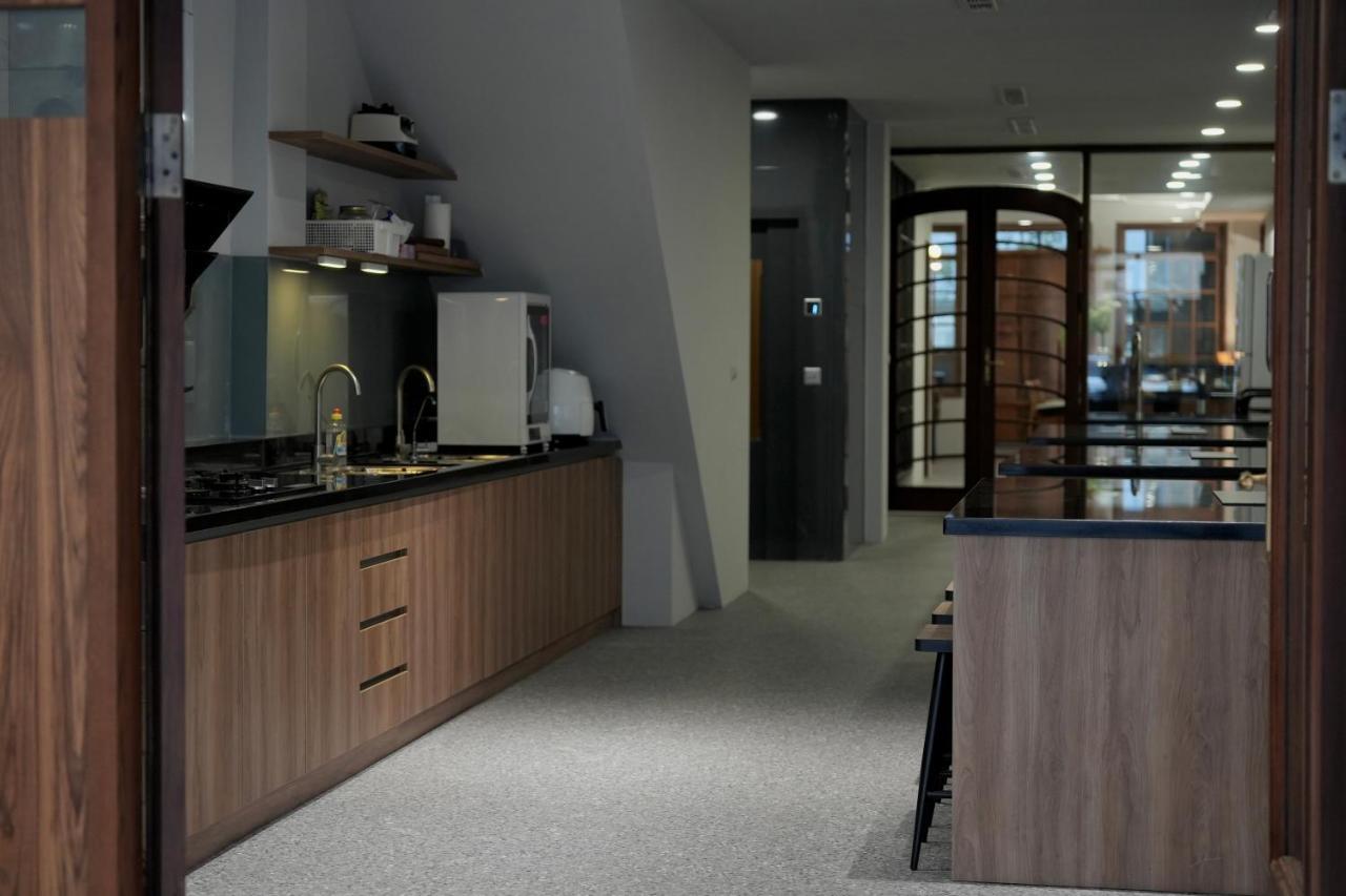 璿 旅 Syuan Hotel Tainan Esterno foto