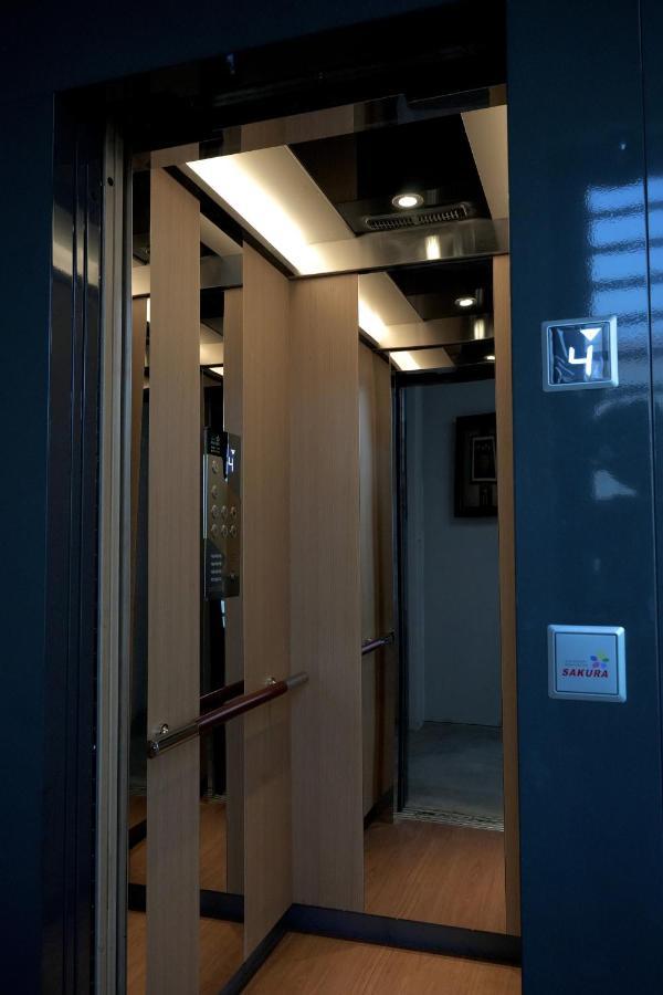 璿 旅 Syuan Hotel Tainan Esterno foto