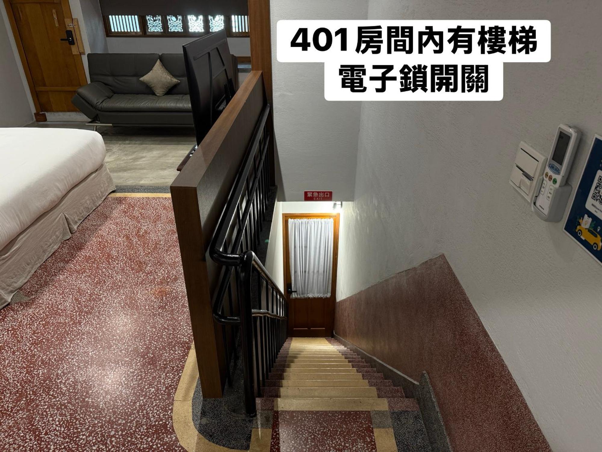 璿 旅 Syuan Hotel Tainan Esterno foto